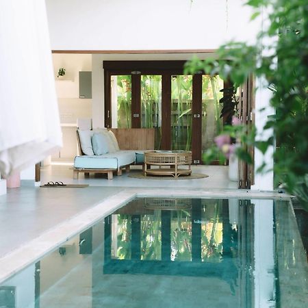 Three Palms Surf & Stay Medewi Airsatang Екстер'єр фото