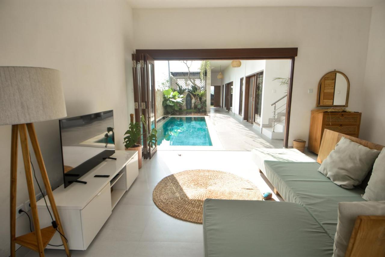 Three Palms Surf & Stay Medewi Airsatang Екстер'єр фото