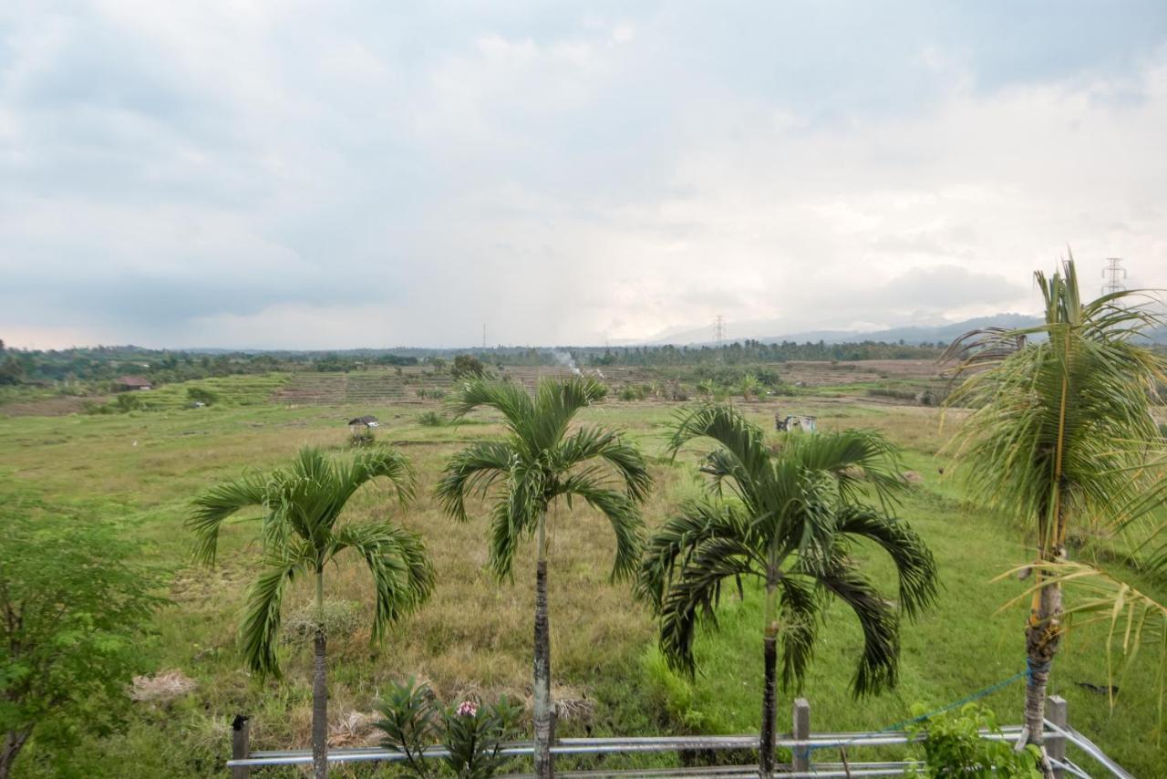 Three Palms Surf & Stay Medewi Airsatang Екстер'єр фото